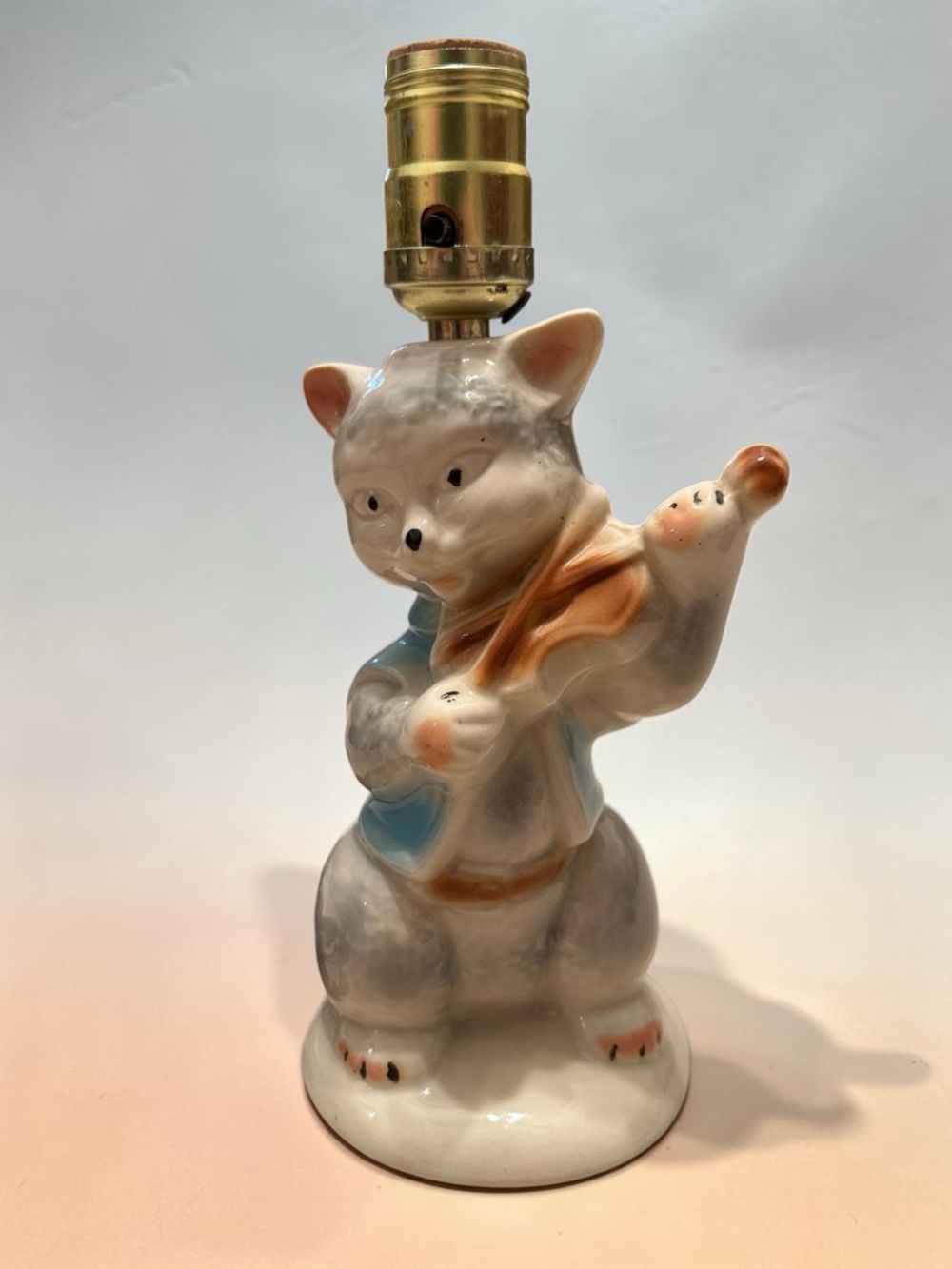 Vintage Whimsical Cat Fiddle Lamp - Picture 3 of 5